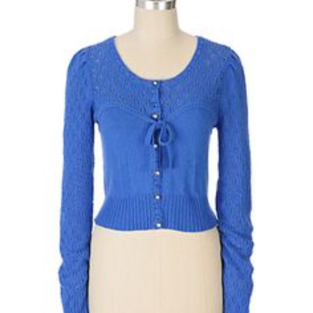 Crop sweater